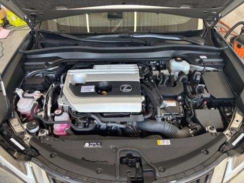 Used 2022 Lexus UX 250h w/ Premium Package AWD/4WD image 29