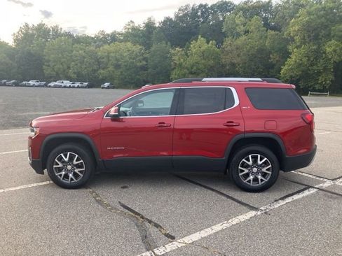 Used 2023 GMC Acadia SLT FWD image 8