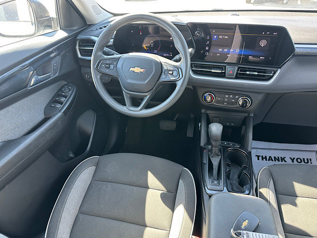 Used 2024 Chevrolet TrailBlazer LS w/ LS Convenience Package AWD/4WD image 19