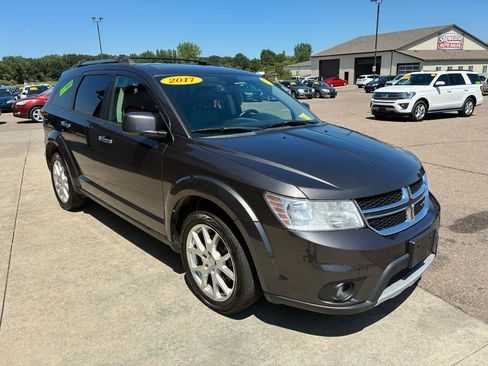 Used 2017 Dodge Journey GT w/ Flexible Seating Group AWD/4WD image 3