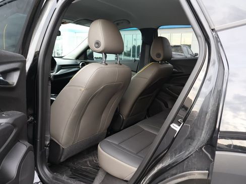 Used 2024 Chevrolet Trax ACTIV FWD image 29