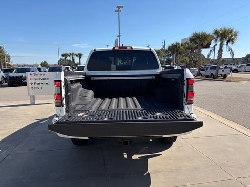 New 2026 Nissan Frontier SV w/ SV Convenience Package AWD/4WD image 5