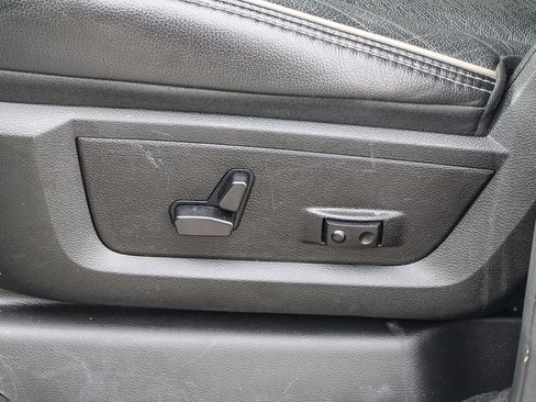 Used 2024 RAM 2500 Laramie image 19