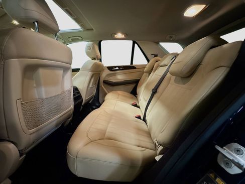 Used 2017 Mercedes-Benz GLE 350 4MATIC image 32