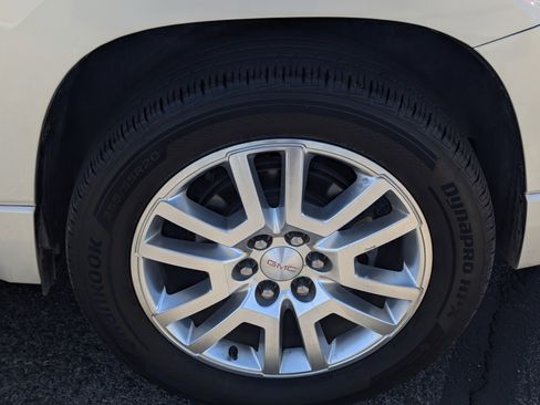 Used 2015 GMC Acadia Denali AWD/4WD image 7