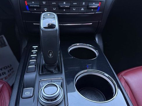 Used 2022 Maserati Ghibli Modena image 59