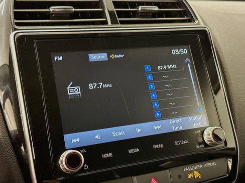 Used 2025 Mitsubishi Outlander Sport LE AWD/4WD image 21