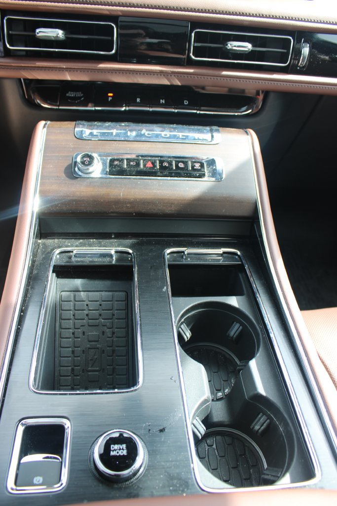 Used 2025 Lincoln Aviator Reserve w/ Luxury Package RWD image 29