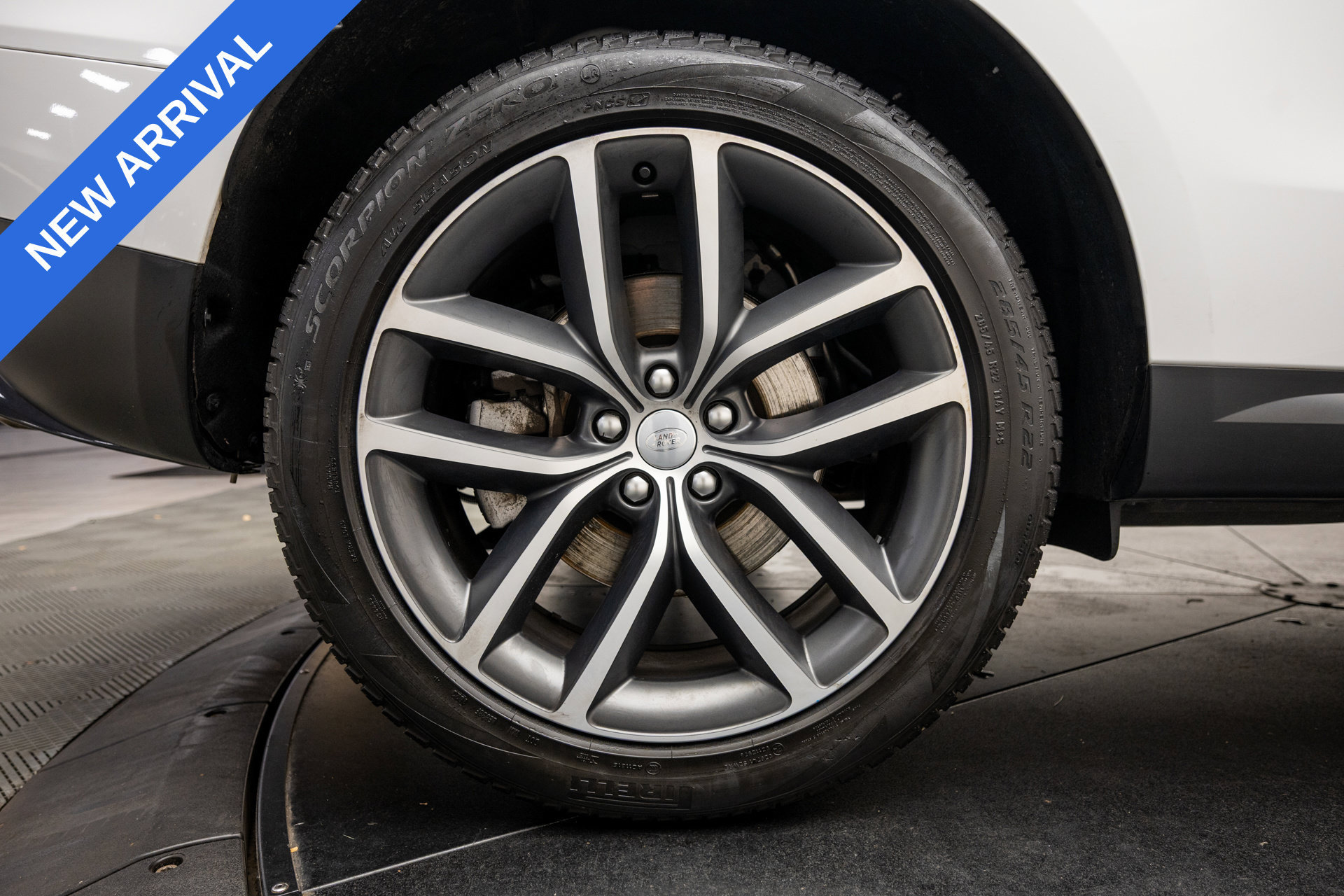 Used 2023 Land Rover Range Rover Sport SE AWD/4WD image 30