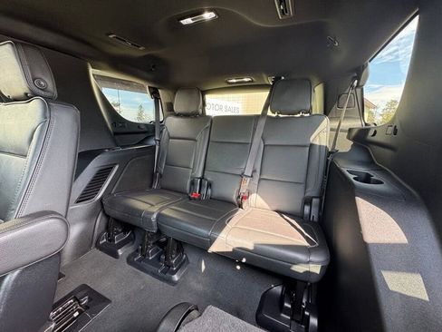 Used 2025 GMC Yukon Denali w/ Sun & Power Step Package AWD/4WD image 60