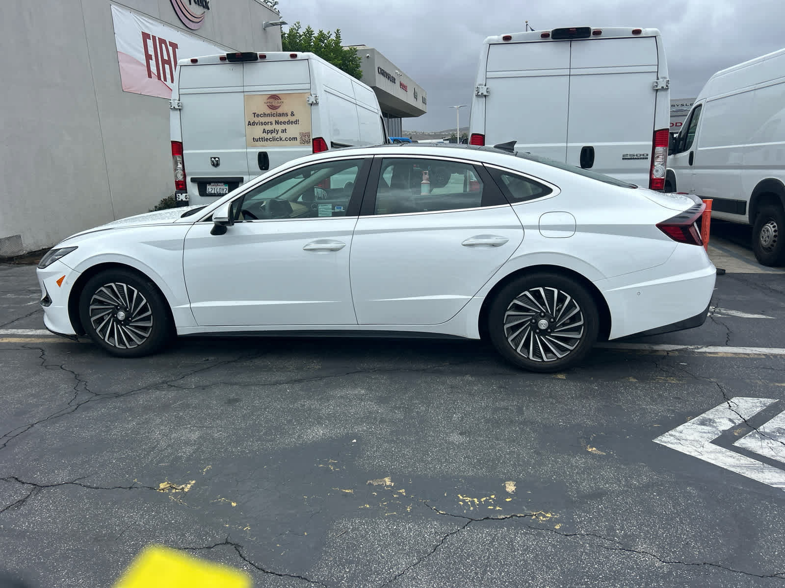 Certified 2023 Hyundai Sonata Limited w/ Cargo Package FWD image 3