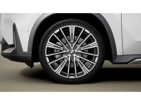 New 2026 BMW X1 xDrive28i w/ Technology Package image 7