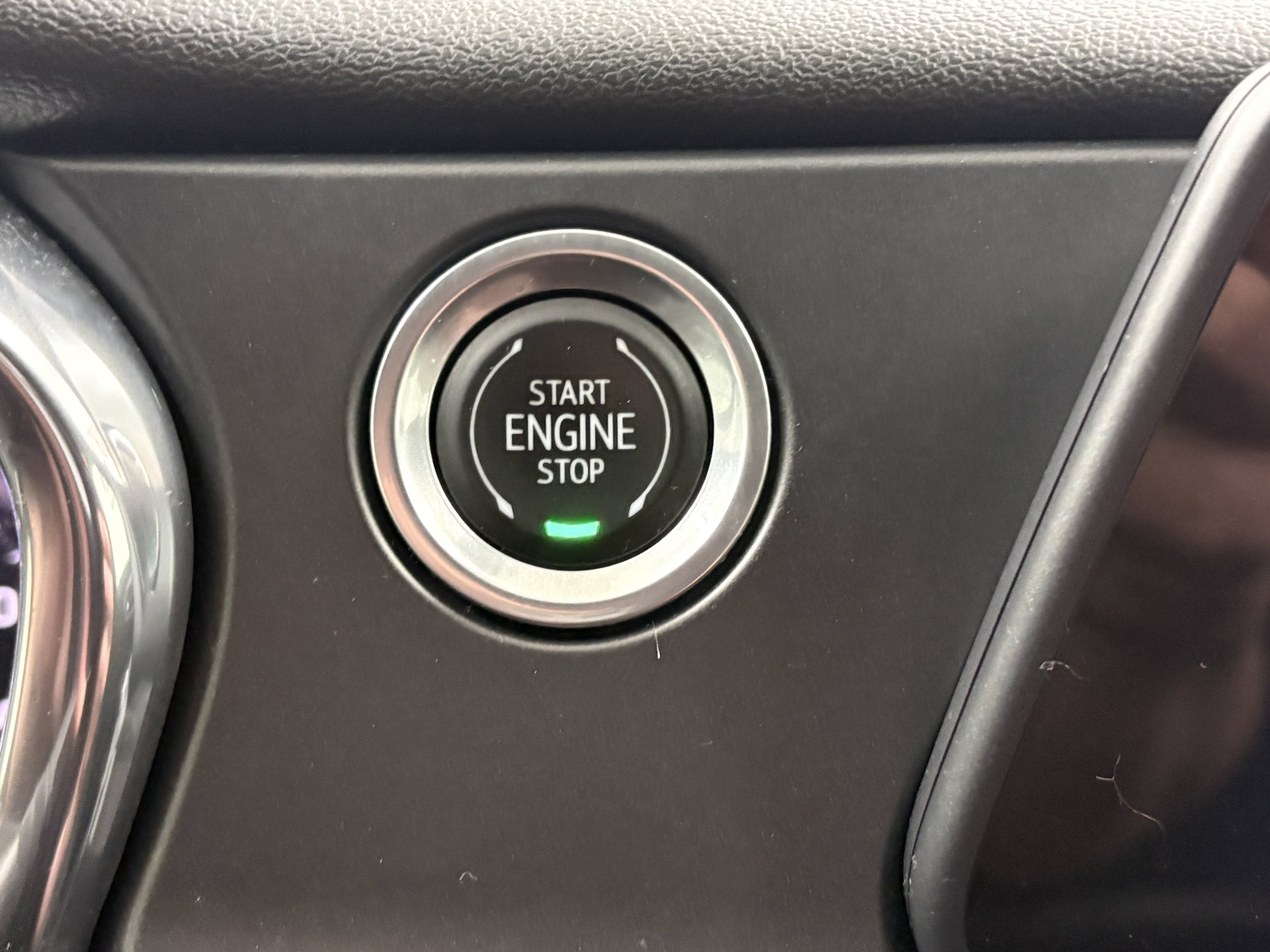 Used 2019 Chevrolet Blazer LT FWD image 18