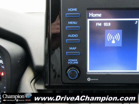 Used 2021 Toyota RAV4 XLE image 31