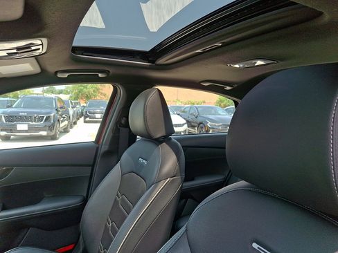 Used 2022 Kia Forte GT-Line w/ GT-Line Premium Package FWD image 26