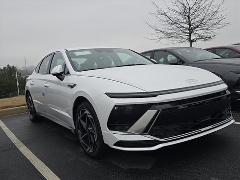 New 2026 Hyundai Sonata SEL image 1