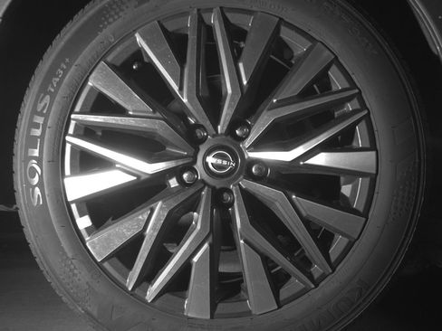 Used 2025 Nissan Altima 2.5 SV image 15