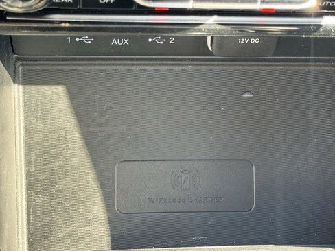 Used 2024 Jeep Grand Cherokee L Limited w/ Luxury Tech Group II image 22