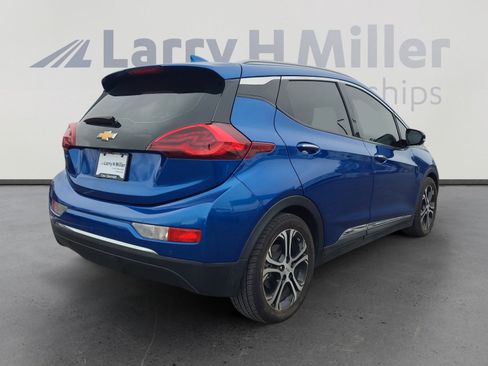 Used 2020 Chevrolet Bolt Premier w/ Infotainment Package image 5