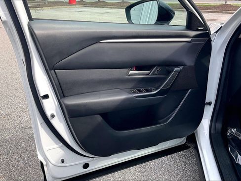 Used 2024 MAZDA CX-50 AWD 2.5 S w/ Weather Package image 28