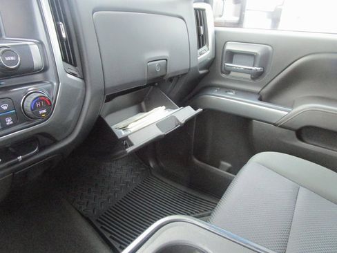 Used 2017 Chevrolet Silverado 2500 LT w/ LT Convenience Package image 16