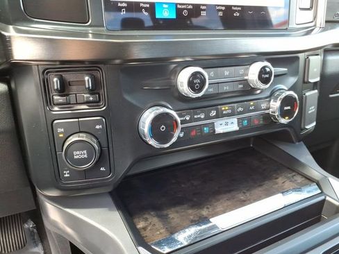 Used 2024 Ford F350 Lariat w/ Sport Appearance Package AWD/4WD image 28