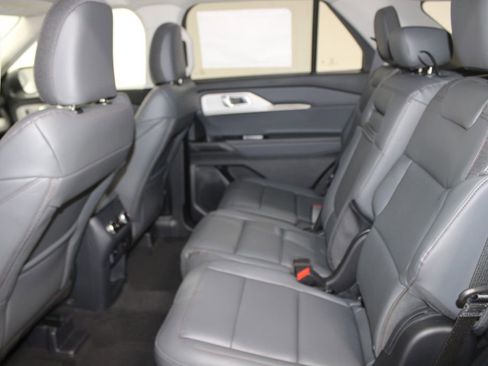 New 2026 Ford Explorer Active image 23