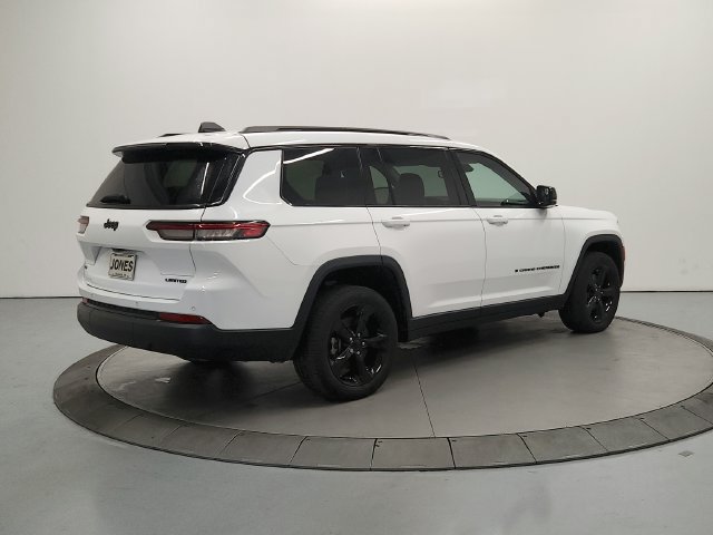 Used 2022 Jeep Grand Cherokee L Limited w/ Black Appearance Package RWD image 8