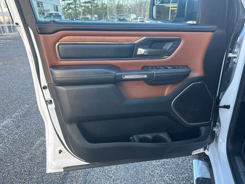 Used 2023 RAM 1500 Limited w/ Body Color Bumper Group image 15