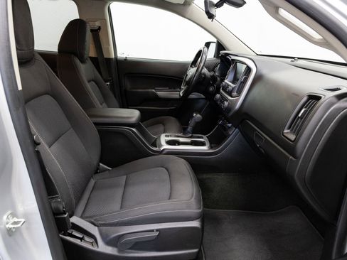 Used 2016 Chevrolet Colorado LT AWD/4WD image 14