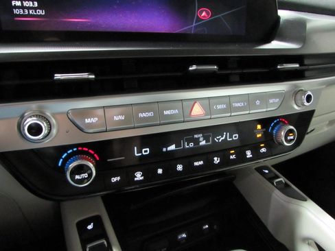 Used 2024 Kia Telluride S w/ S Sunroof Package FWD image 31