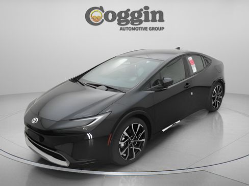 New 2026 Toyota Prius Plug-In Hybrid image 33