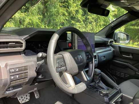 Certified 2025 Toyota Tacoma TRD Sport AWD/4WD image 11