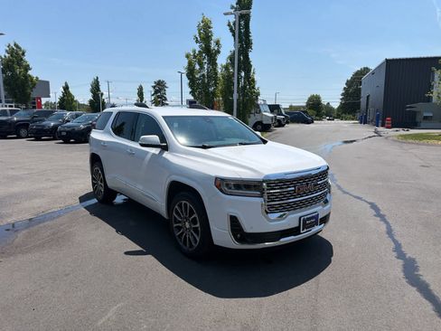 Used 2020 GMC Acadia Denali AWD/4WD image 3