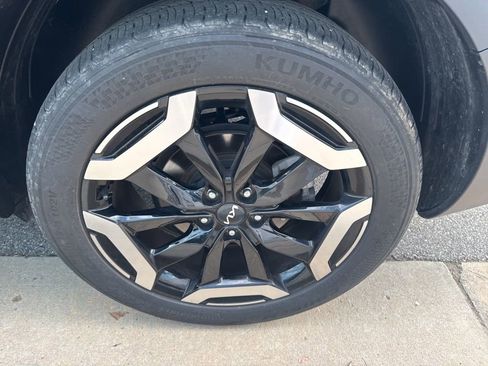Used 2025 Kia Telluride S FWD image 21