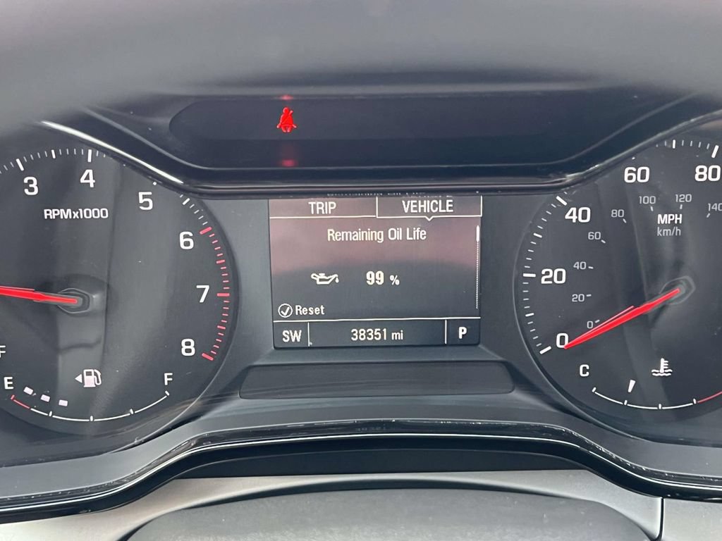 Used 2025 Chevrolet Trax LS w/ LS Convenience Package FWD image 16
