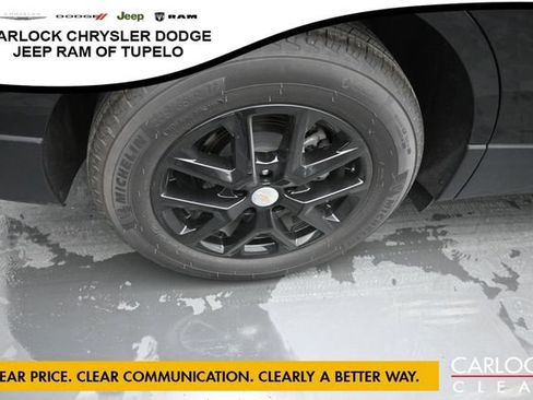 Used 2024 Chevrolet Equinox LT FWD image 35