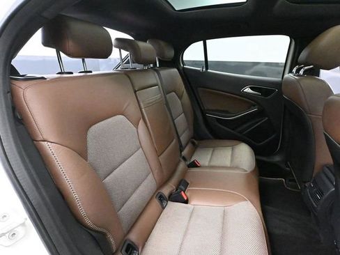 Used 2015 Mercedes-Benz GLA 250 GLA 250 image 40