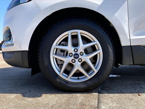 Certified 2022 Ford Edge SEL w/ Convenience Package image 35