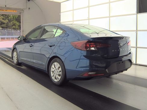 Used 2020 Hyundai Elantra SE FWD image 10