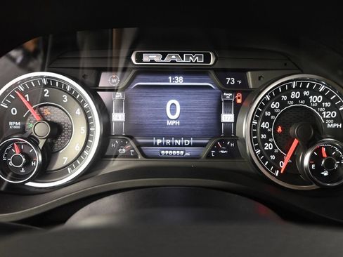 Used 2020 RAM 1500 Laramie AWD/4WD image 25