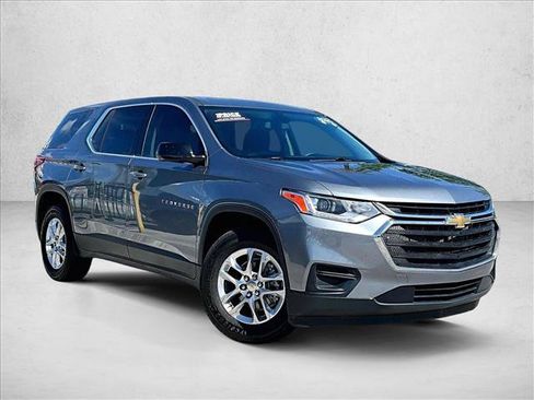 Used 2020 Chevrolet Traverse LS FWD image 9