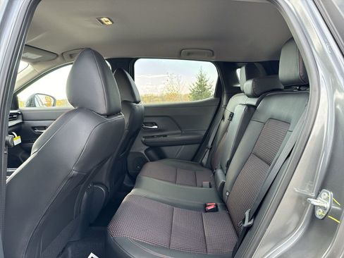 New 2026 Nissan Kicks SR w/ Cold Weather Package AWD/4WD image 22