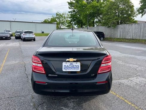 Used 2019 Chevrolet Sonic LT FWD image 5