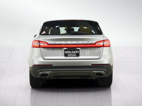 Used 2018 Lincoln MKX Reserve w/ Lincoln MKX Climate Package AWD/4WD image 4