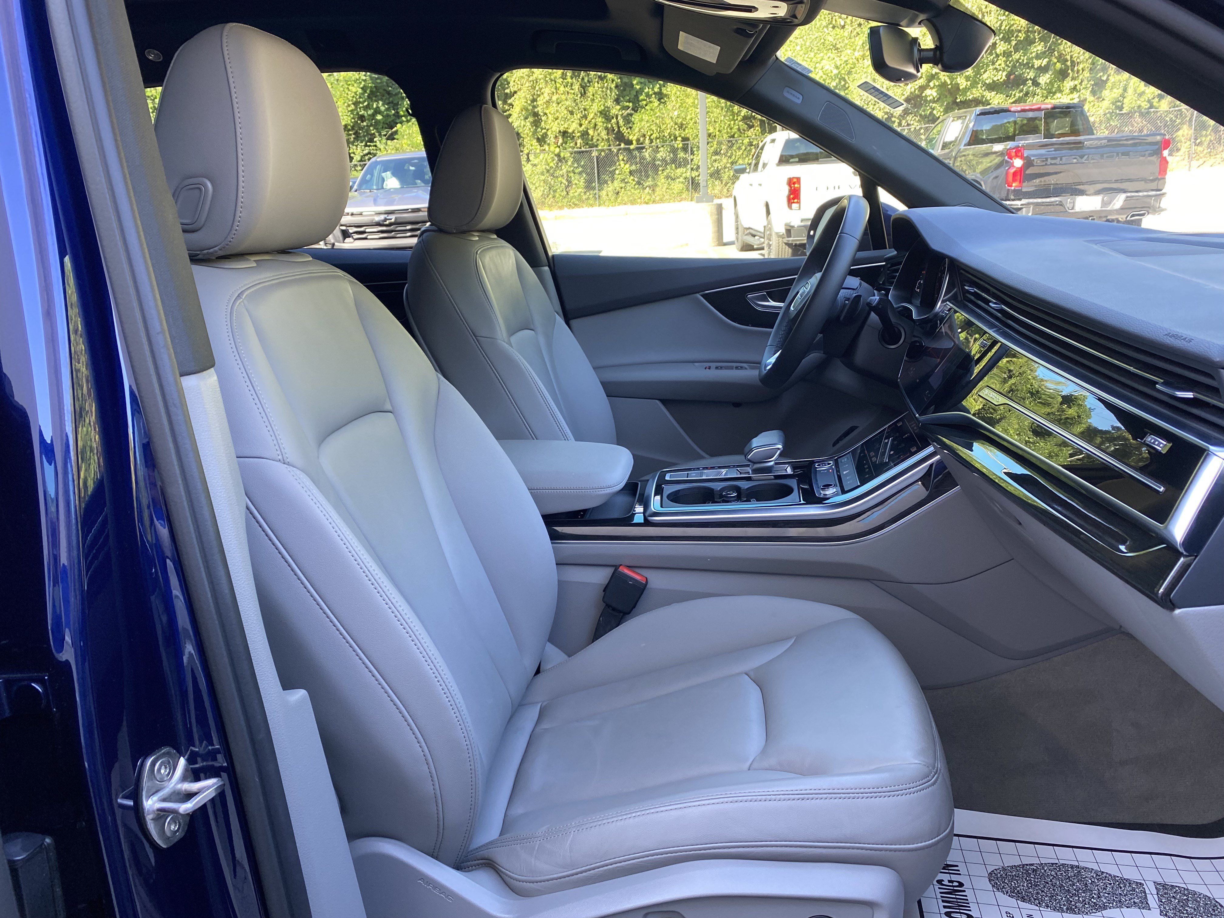 Used 2022 Audi Q7 3.0T Premium Plus AWD/4WD image 34
