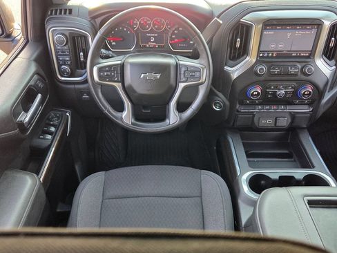Used 2022 Chevrolet Silverado 1500 LT Trail Boss AWD/4WD image 5