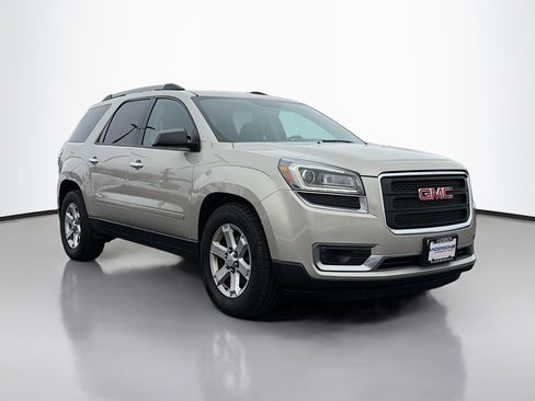 Used 2014 GMC Acadia SLE image 1