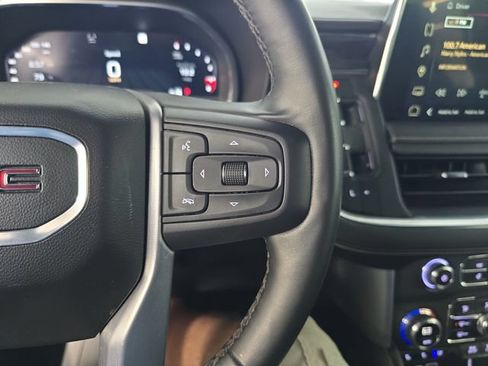 Certified 2023 GMC Yukon SLT w/ SLT Luxury Package AWD/4WD image 19