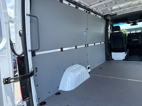 Used 2026 Mercedes-Benz Sprinter 2500 image 33